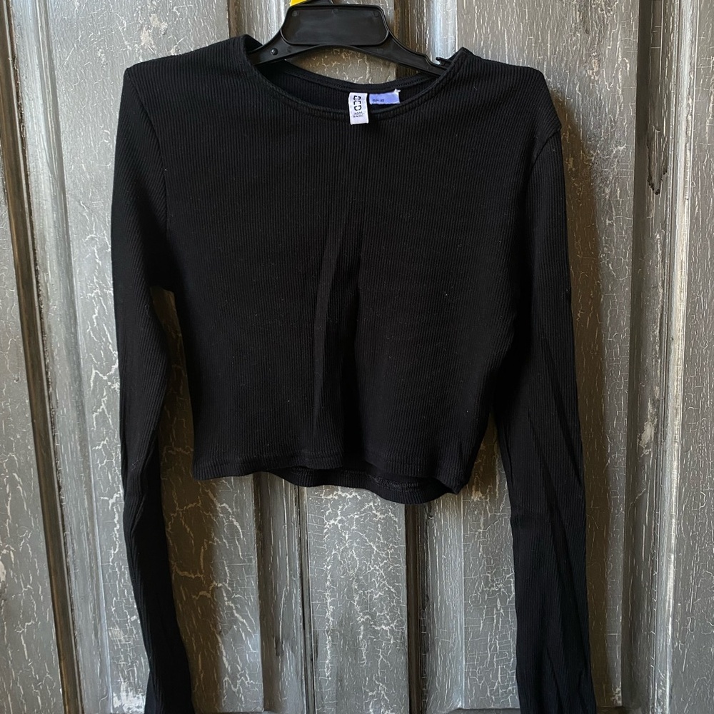 H&M Black Ribbed Long Sleeve Crop Top